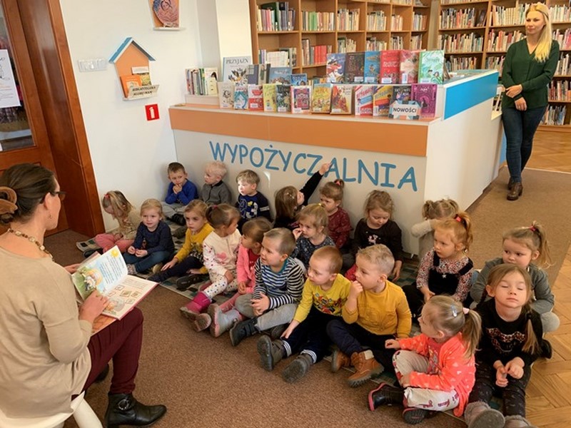 Wizyta przedszkolaków w Bibliotece Publicznej